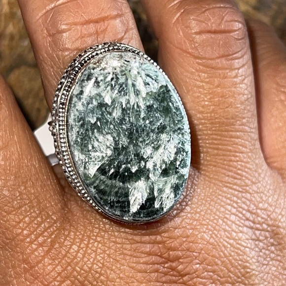 Chunky Seraphinite Ring Size 8 - Picture 5 of 9